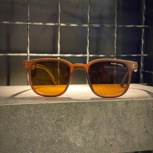 عینک برند HUGO BOSS فریم قهوه ای / شیشه قهوه ای کد 0970S