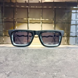 عینک برند LOUIS VUITTON فریم کائوچویی مشکی / شیشه دودی کد 7782