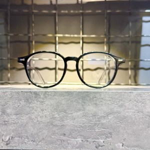 عینک برند DIOR فریم کائوچویی مشکی / شیشه سفید کد ZN3946