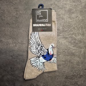 جوراب ساق بلند طرح کبوتر رنگ کرم