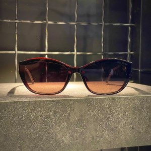 عینک LOUIS VUITTON فریم کائوچویی عنابی / شیشه قهوه ای کد D2885