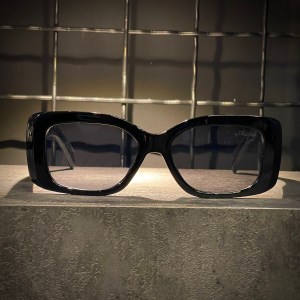 عینک CELINE فریم کائوچویی مشکی سیلور / دودی کد 4S282