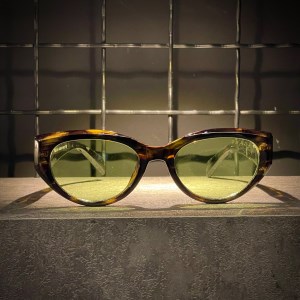 عینک PRADA فریم کائوچویی پلنگی / شیشه سبز کد 3973 عینک PRADA فریم کائوچویی پلنگی / شیشه سبز کد 3973