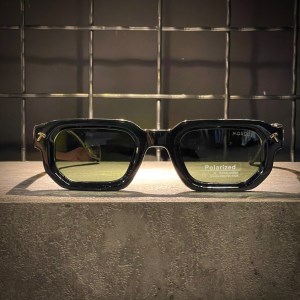 عینک MOSCOT فریم کائوچویی مشکی براق دسته پلنگی / شیشه دودی کد ZS98155P