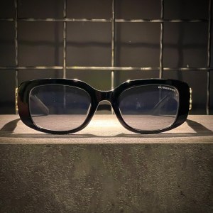 عینک BURBERRY فریم کائوچویی مشکی / شیشه دودی کد BB0310