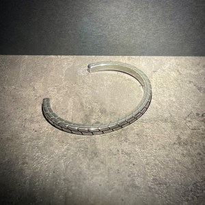 دستبند استیل طرح آجری رنگ سیلور