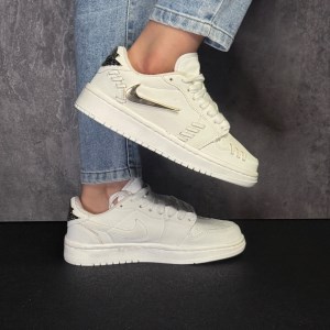 کتونی NIKE
